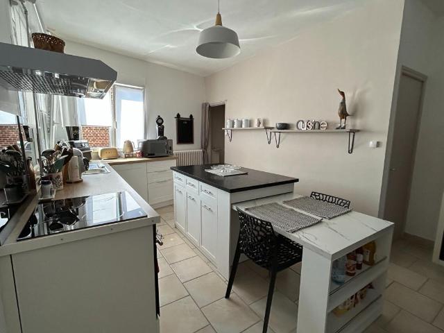Maison 5 pièces, 98 m² à louer à Chauny 02300