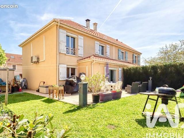 Maison 5 pièces 99 m²