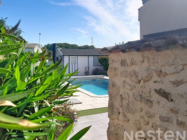 Maison 5 pièces à vendre à L'ÉGUILLE avec piscine et garage