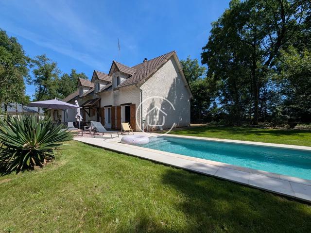 Maison 5 pièces à vendre à Marolles 349 000 euros