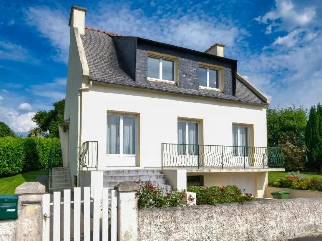 Maison 5 pièces à vendre à Saint Urbain Réf 2282YP