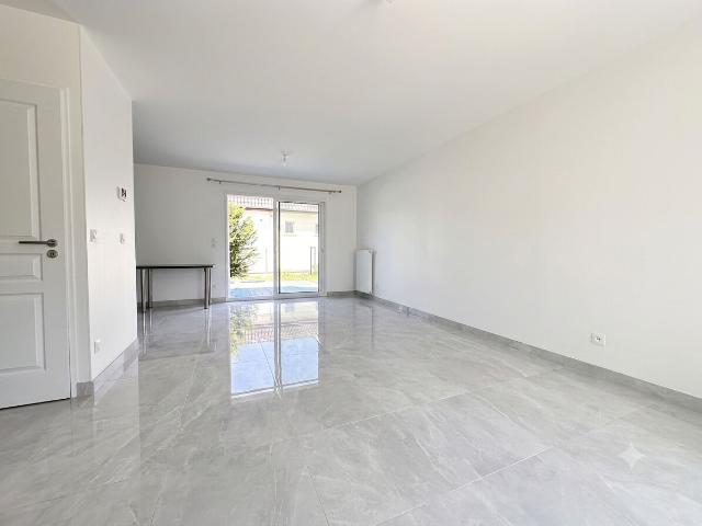 Maison 5 pièces à louer à Combs la Ville Réf. 805921