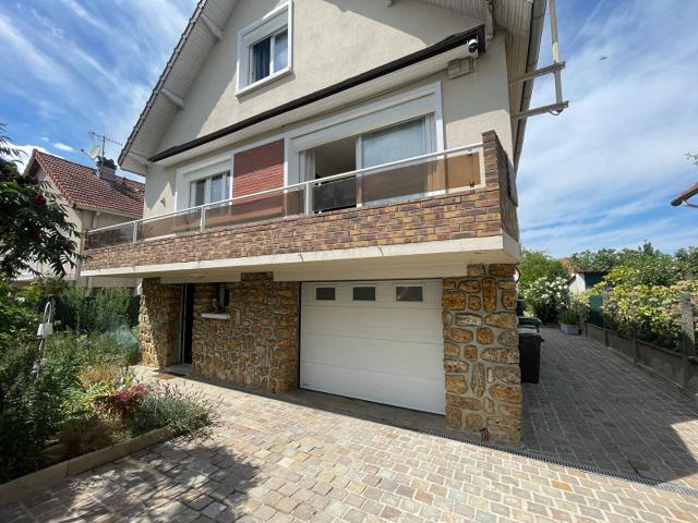 Maison 5 pièces Athis Mons 90.00m² 1800€ à louer l'Adresse