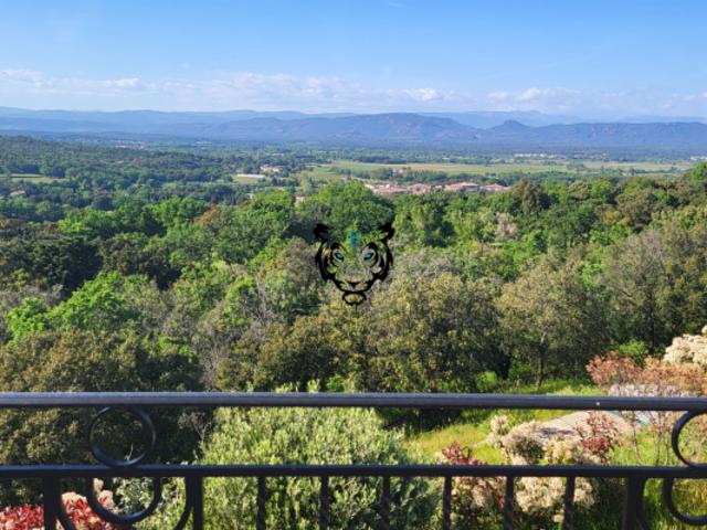 Maison 5 pièces avec garage Roquebrune sur Argens