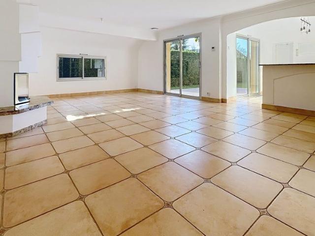 Maison 5 pièces avec jardin IDRON