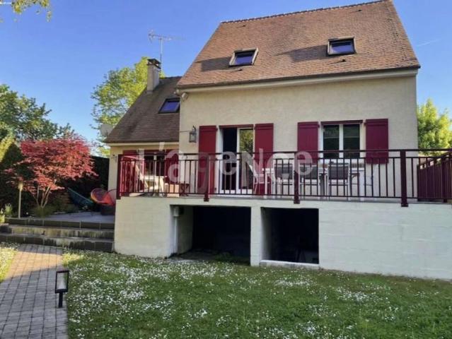 Maison 5 pièces avec sous sol total