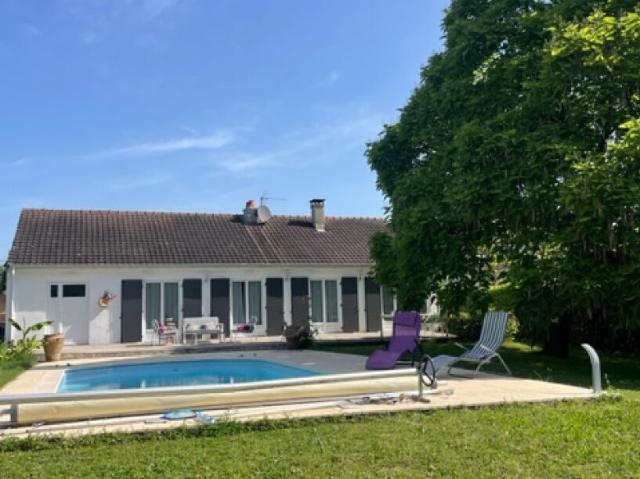 Maison 5 pièces Azay sur Cher 101.75m² 1569€ à louer l'Adresse
