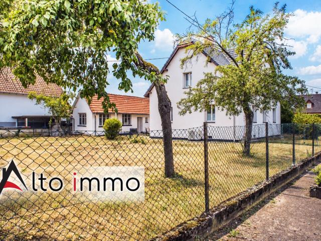 Maison 5 pièces de 115 m2 Terrain de 7,47 ares Dépendance Pompe à chaleur