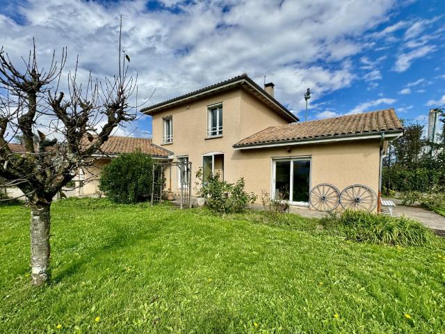HIDRI IMMOPLUS vous propose une maison 5 pièces à Grenoble