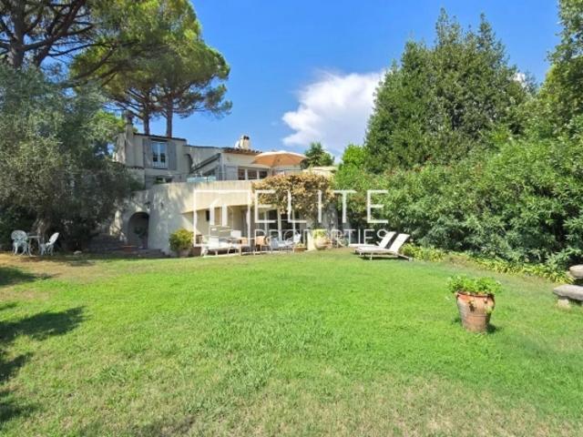 MAISON 5 PIÈCES DE 193 m² MOUANS SARTOUX CASTELLARAS