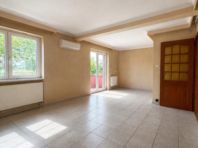 Maison 5 pièces de 90 m2 sur 4,24 ares