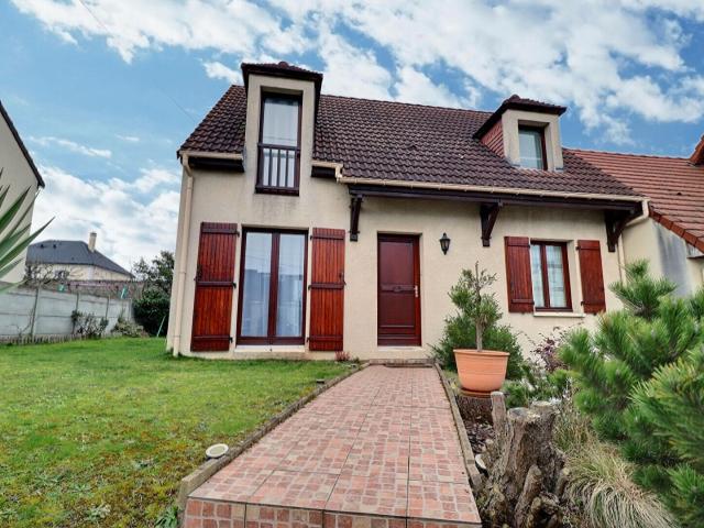 Maison 5 pièces Les Courlains