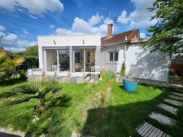 Maison 5 pièces limite LE PLESSIS TREVISE Secteur MARBEAU