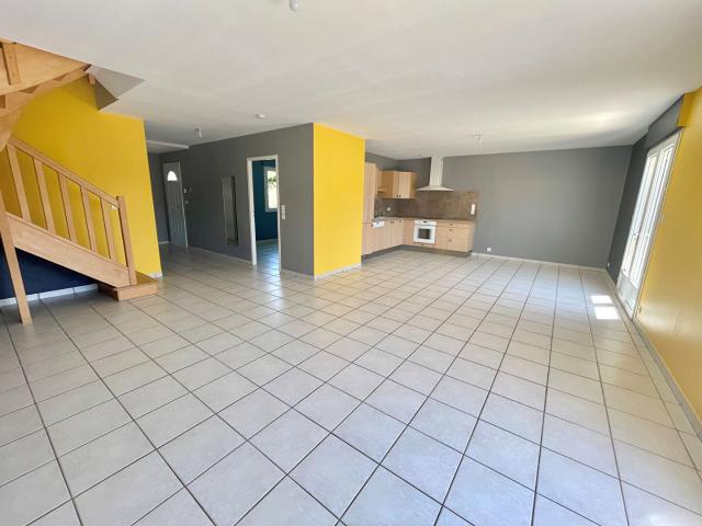 location maison 5 pièces, 130.00m², l'isle jourdain