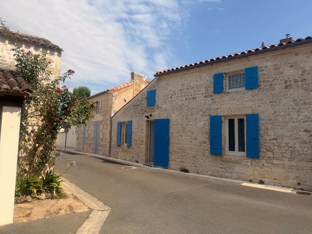 Maison 5 pièces Soulignonne 115.05m² 955€ à louer