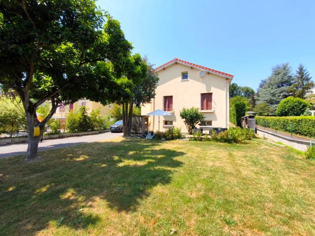 MAISON 5 PIECES SOUS SOL TOTAL ET GARAGE