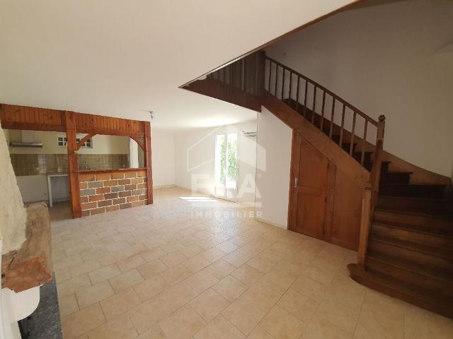 Maison 5 pièces ROULLET SAINT ESTEPHE