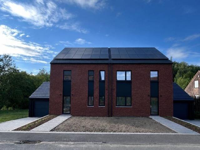 Maison 5ch A+ Charleroi, panneaux solaires 44