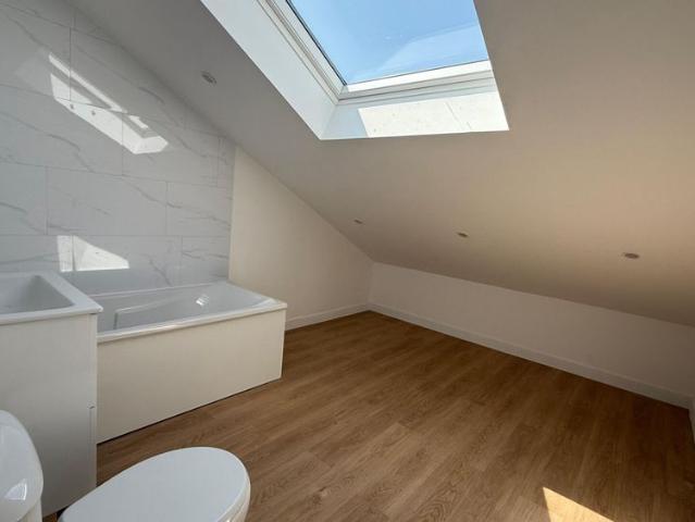 Maison 5P � 15 mn de la GARE HOUILLES