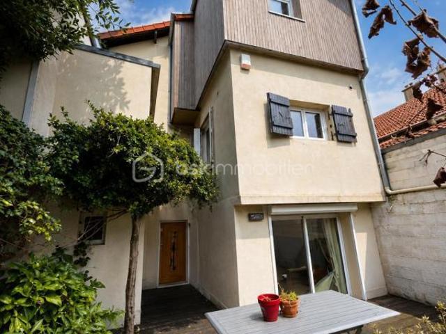 Maison 5P + Terrasse + Jardinet
