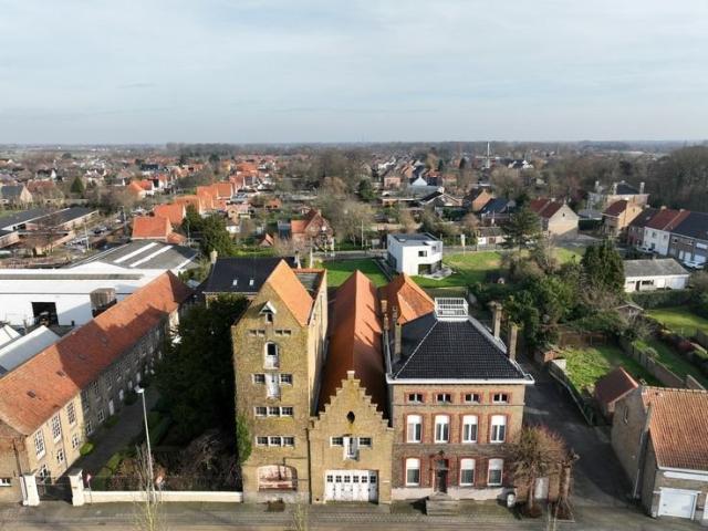Maison 609 m² à vendre à Gistel