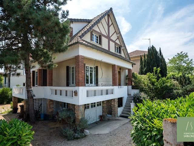 Maison avec jardin et terrasse