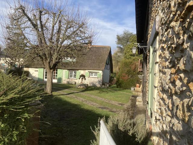 Maison avec jardin et terrasse