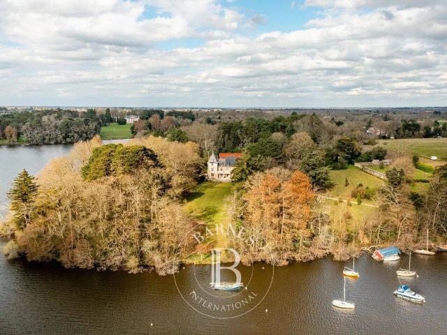 Maison 627 m2 Carquefou