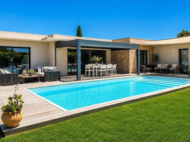 Maison avec piscine et jardin