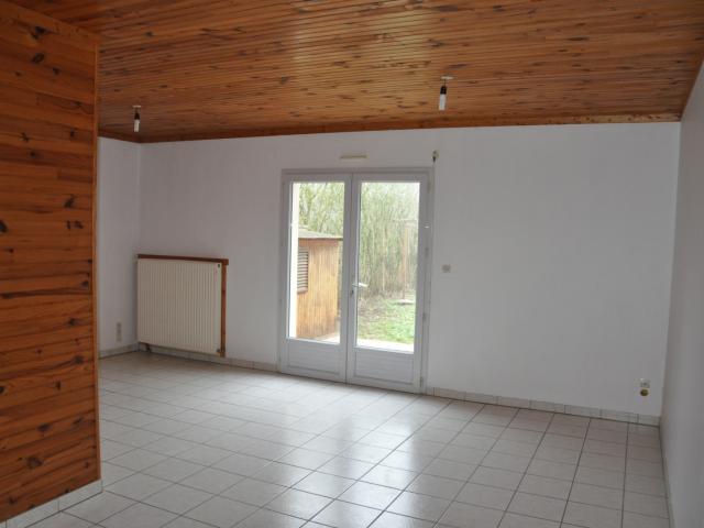 Maison 62 m² at Bressuire 79300, France