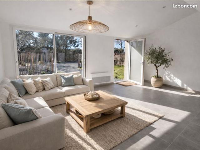 Maison 62 m² avec piscine à 900m de la plage