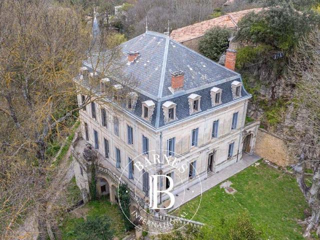 Maison 636 m2 Jouques
