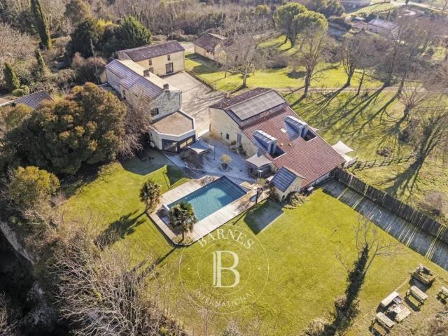 Maison 630 m2 Prignac et Marcamps