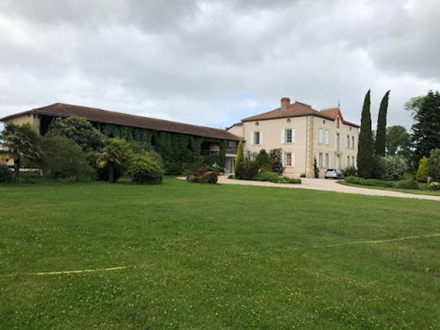 Maison avec jardin et terrasse