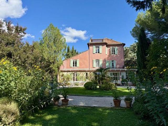 Maison 648 m2 EYGALIERES