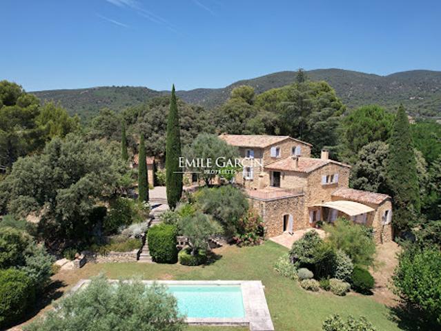 Maison avec piscine et terrasse