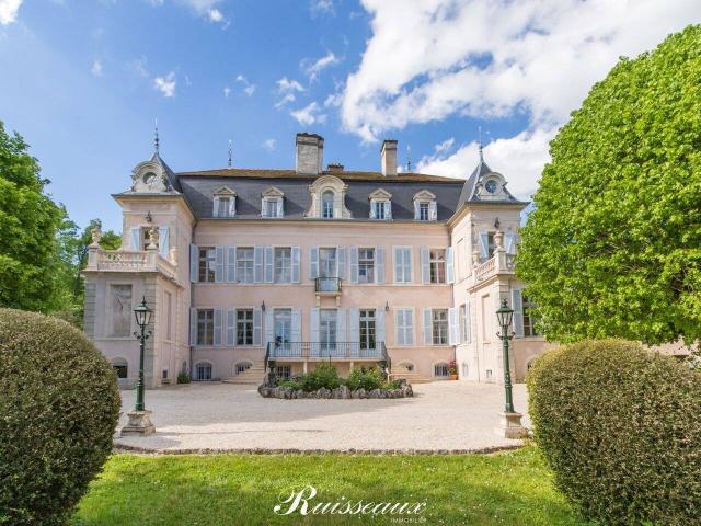Maison 685 m2 Gemeaux