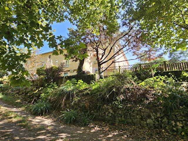 Maison avec jardin et terrasse