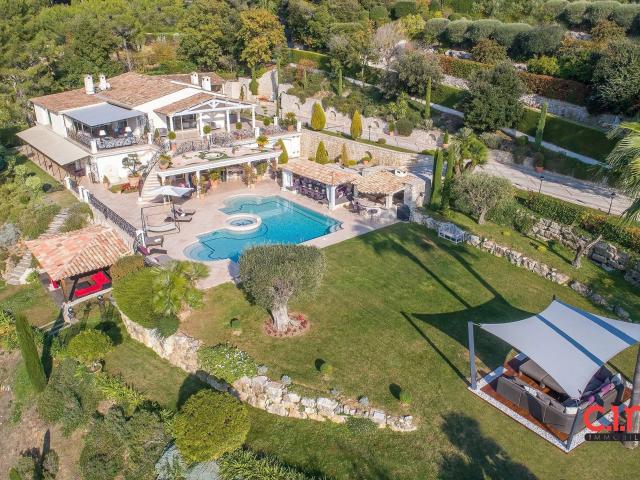 Maison 6 chambres 546.0 m² 4 950 000 € À vendre