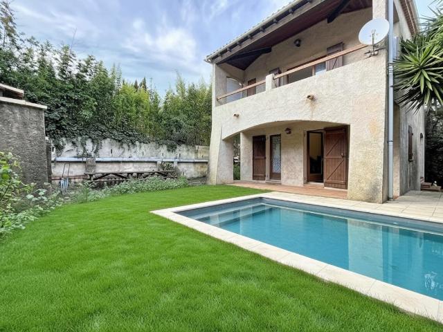 Maison 6 pièce s 105 m2