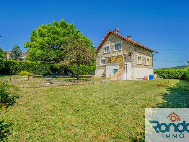 Maison 6 pièces / 3 chambres / 120 m2 / 1457 m2 terrain + atelier