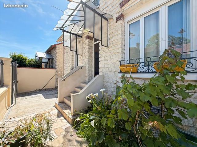 Maison 6 pièces 104 m²