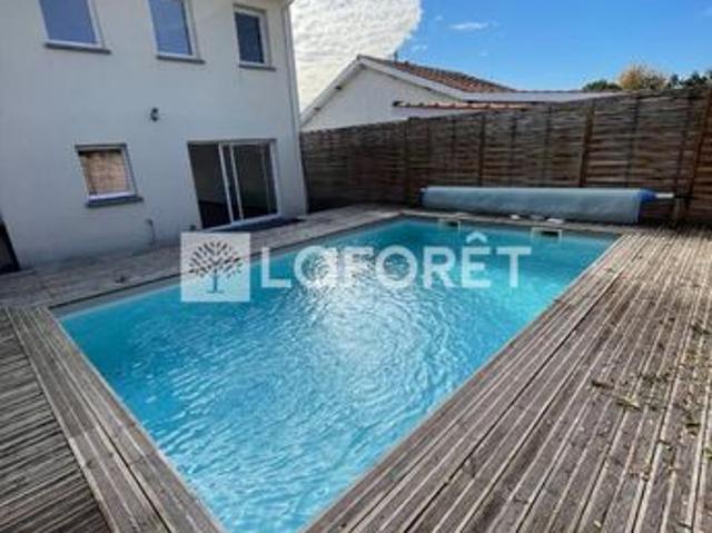 Maison 6 pièces 104 m²