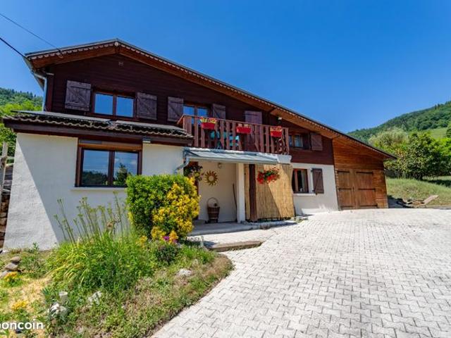 Maison 6 pièces 104 m²