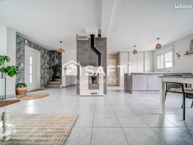 Maison 6 pièces 104 m²