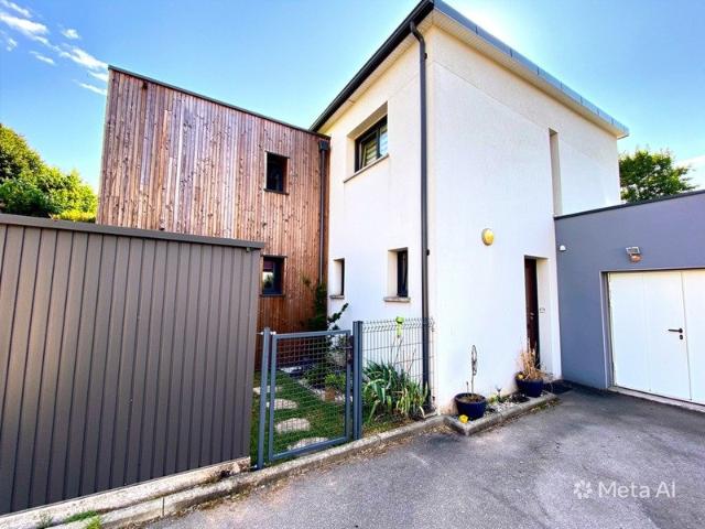 Maison 6 pièces 105 m²