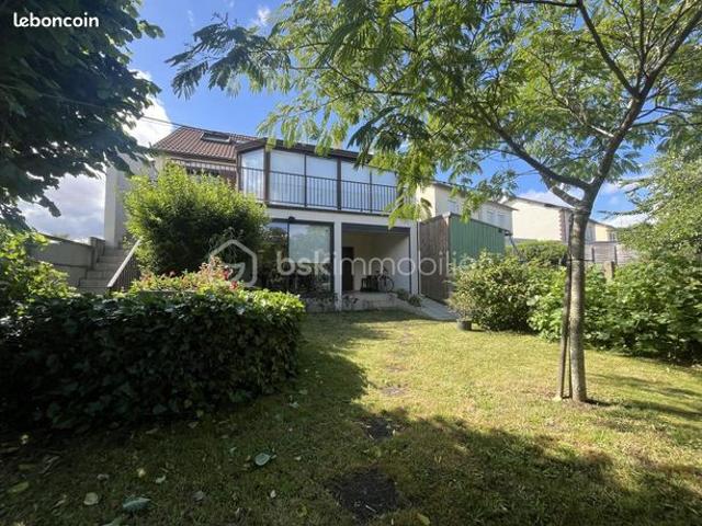 Maison 6 pièces 105 m²