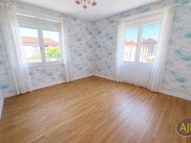 Maison 6 pièces 105 m²