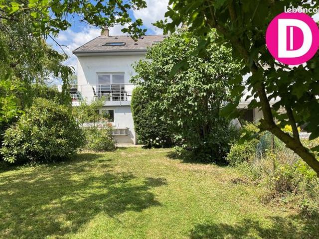 Maison 6 pièces 105 m²