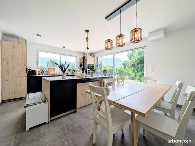 Maison 6 pièces 105 m²